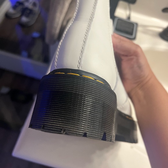 Doc Martin  boots. - Picture 2 of 8